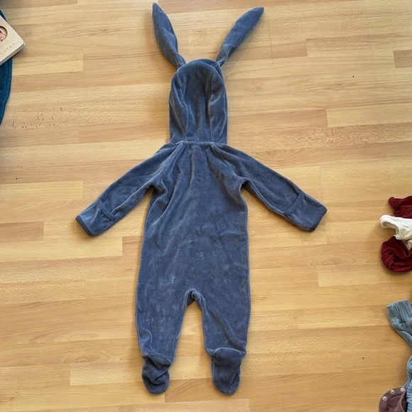 Kate Quinn Velour Bunny Zippered Footie, 6-9m - Picture 2 of 3